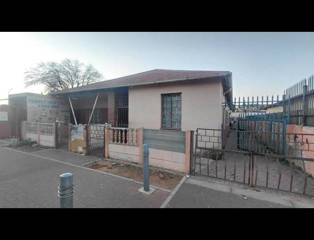 4 BEDROOM HOUSE FOR SALE IN TURFFONTEIN